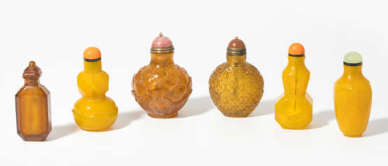 6 Glas Snuff Bottles - фото 1