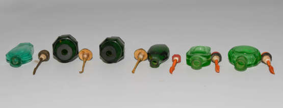 6 Glas Snuff Bottles - photo 7