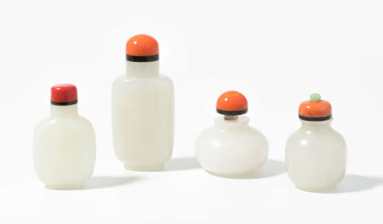 4 Jade Snuff Bottles - Foto 1