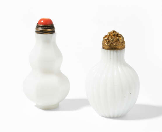 2 Glas Snuff Bottles - photo 1