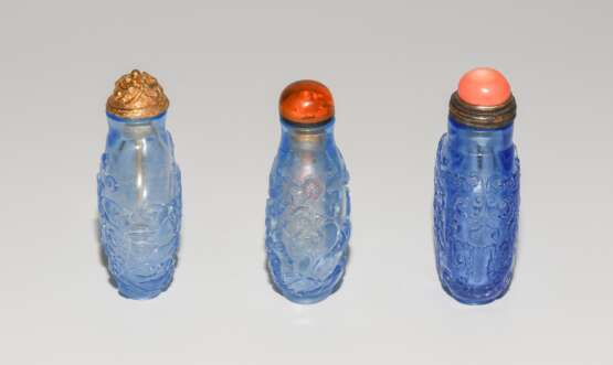 3 Glas Snuff Bottles - фото 3