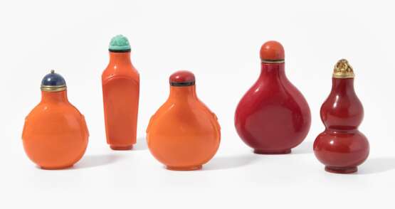 5 Peking-Glas Snuff Bottles - photo 1