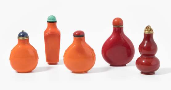 5 Peking-Glas Snuff Bottles - фото 1