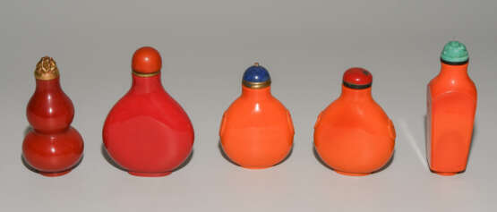 5 Peking-Glas Snuff Bottles - фото 4