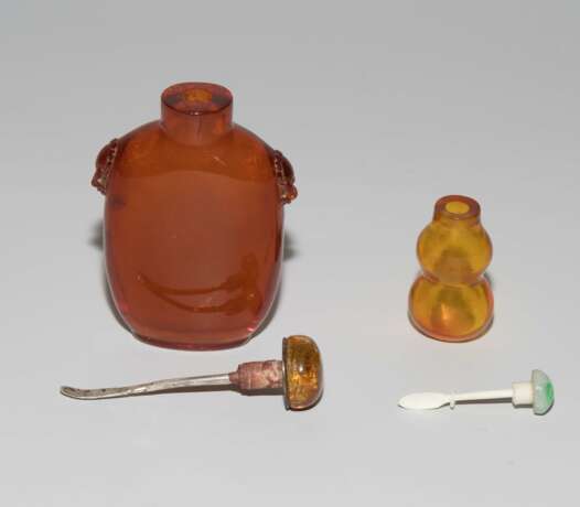 2 Bernstein Snuff Bottles - фото 6