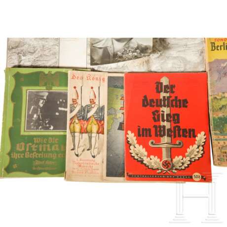 Große Gruppe Dokumente, dabei "Das Schwarze Korps" der SS, Landkarten und weitere Literatur Deutschland/Österreich 19./20. Jahrhundert - photo 2
