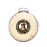 ANONIMO: Orologio da tasca in platino, avorio, diamanti e miniatura di donna con smalti - photo 2