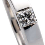 Eternity-Ring mit Radiant-Cut Diamant. - фото 1