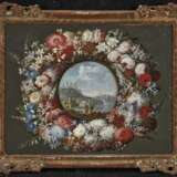 Italien (Neapel) um 1700. Blumenkranz mit Darstellung einer südlichen Uferlandschaft - photo 2