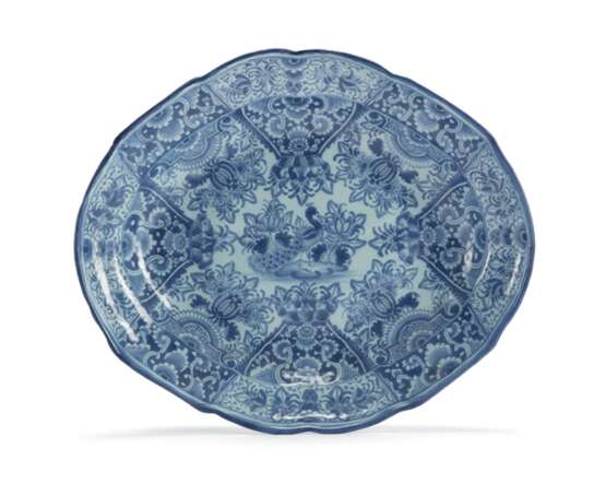 Ovalplatte mit Blaudekor - photo 1