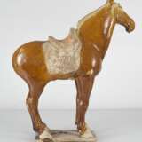 Braun-glasiertes Irdenware Modell eines stehenden Pferdes - photo 4