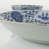 Unterglasurblaue Schale und Kumme aus Porzellan mit Blütendekor - Foto 3