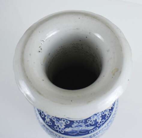 Bodenvase aus Porzellan mit blau-weißem Shuangxi-Dekor und seitlichen Handhaben - Foto 3