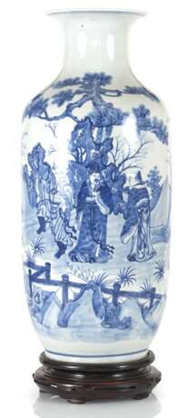 Unterglasurblau dekorierte Bodenvase aus Porzellan mit Darstellung von Su Shi und Qin Guan - photo 1