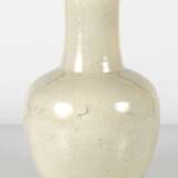 Vase mit cremefarbener craquelierter Glasur - Foto 2