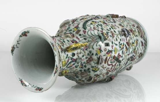 Bodenvase aus Porzellan mit Antiquitäten-Dekor in Relief - фото 5