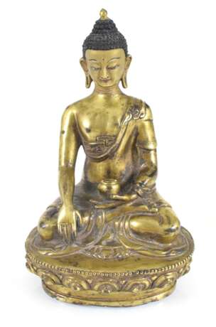 Bronzefigur des Buddha Shakyamuni - фото 1