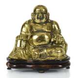 Bronzefigur des sitzenden Budai - Foto 1