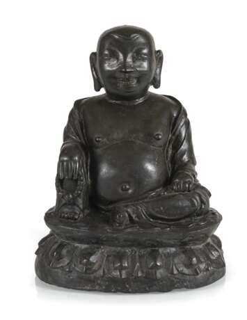 Bronze des sitzenden Budai - фото 1