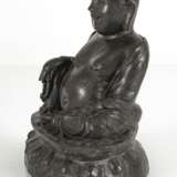 Bronze des sitzenden Budai - photo 2