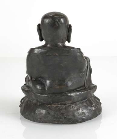 Bronze des sitzenden Budai - photo 4