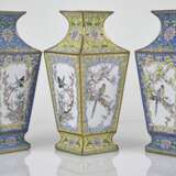 Drei Kanton-Email-Deckeldosen und drei Vasen quadratischen Querschnitts - фото 3