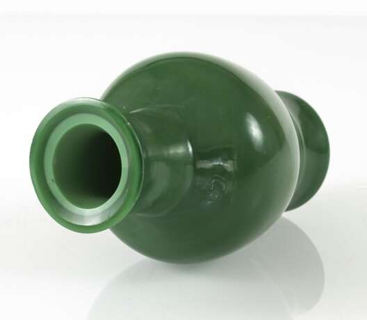 Vase aus grünem Pekingglas - Foto 2