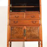 Zweitüriger Hartholz-Kabinettschrank mit drei Schüben - Foto 2