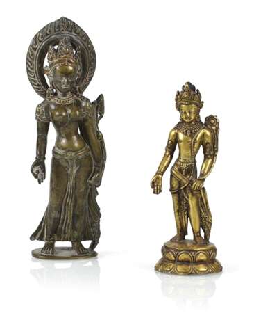 Zwei Bronzeskulpturen der stehenden Tara - photo 1
