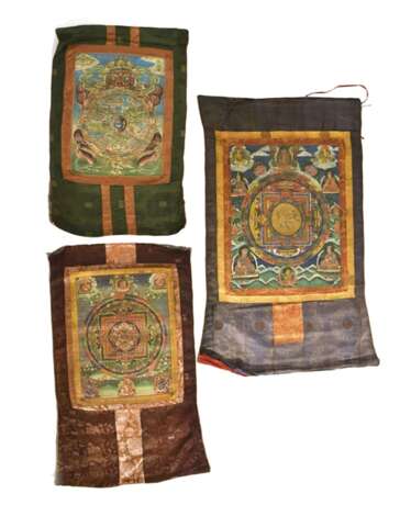Drei Thangkas mit Mandala-Darstellungen - фото 1