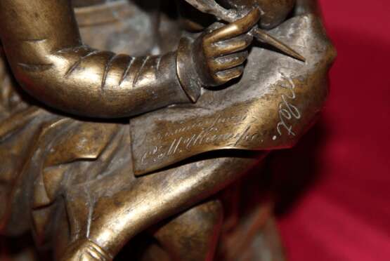 “ A bronze statue of Shakespeare” - photo 2