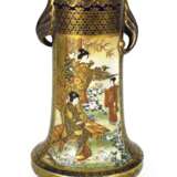 Satsuma-Vase mit Dekor von Romanszenen - фото 1