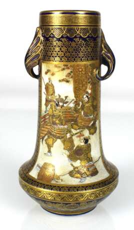 Satsuma-Vase mit Dekor von Romanszenen - photo 3