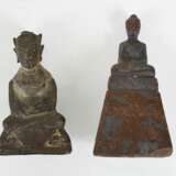 Drei Bronzeskulpturen des Buddha Shakyamuni - photo 4