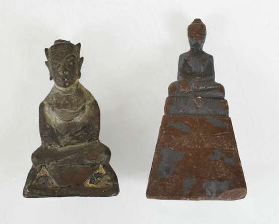 Drei Bronzeskulpturen des Buddha Shakyamuni - Foto 4