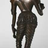 Bronzefigur der stehenden Parvati - photo 2