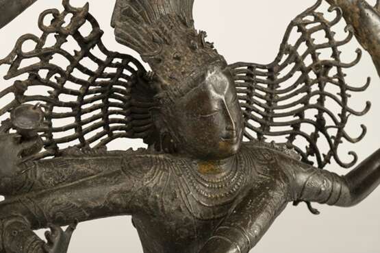Große Bronzefigur des Shiva in Nataraja-Form - Foto 2