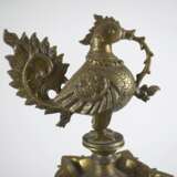 Öllampe mit Ornament in Form eines Hahns - Foto 3