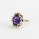 Ring mit Amethyst und Diamanten - фото 1