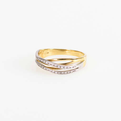 Ring mit Brillanten - фото 1