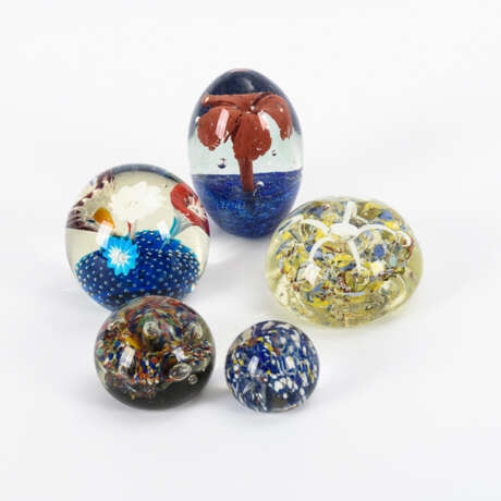 5 Paperweights - фото 1