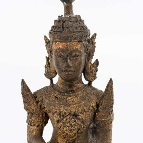 Buddha im Rattanakosin-Stil - фото 3