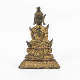 Kleiner Buddha mit roten Farbresten - фото 1