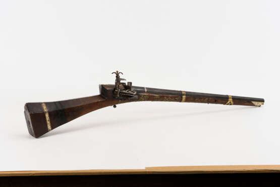 Orientalisches Steinschlossgewehr mit Bein- und Messingeinlagen - Foto 8
