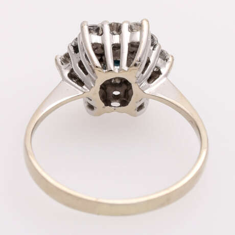 Set Ring und Ohrringe mit Saphiren und Diamanten, - photo 5