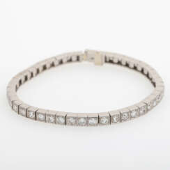 Rivierearmband mit 44 Diamanten