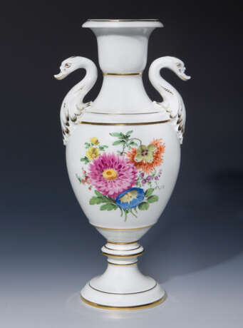 Schwanenhenkel-Vase - photo 2