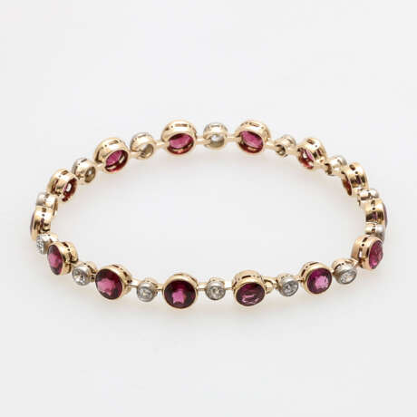 Armband mit rundfac. Rhodolithen und AltschliffDiamant - фото 1