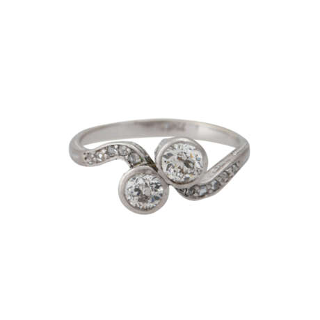 Ring mit 2 Altschliffdiamanten, zusammen ca. 0,6 ct, - photo 1