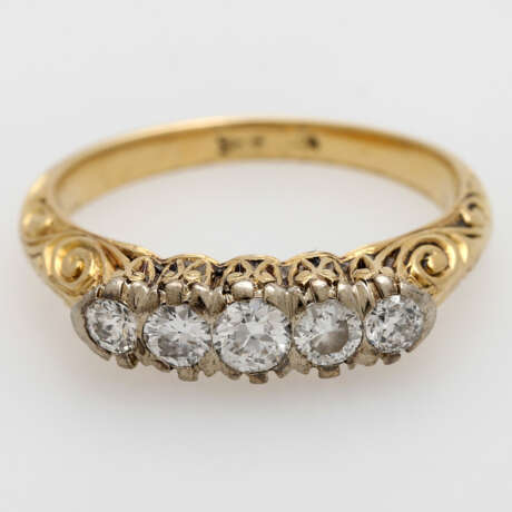 Antiker Ring mit 5 Altschliff-Diamanten - photo 1